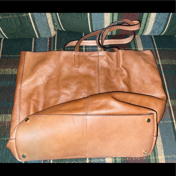 Banana Republic Purse - Picture 3 of 5